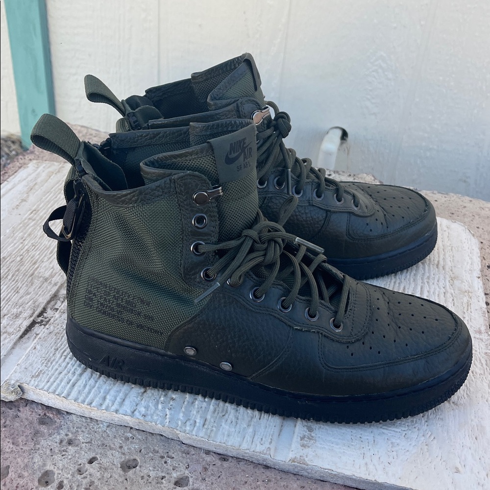Nike SF Air Force 1 Mid 'Sequoia' 9.5